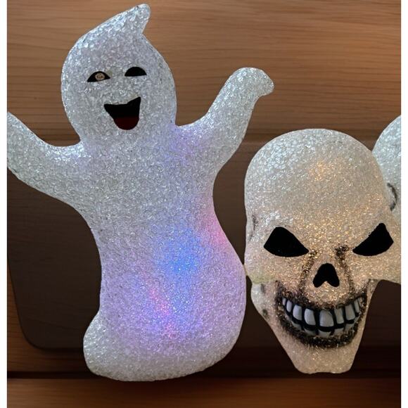 Vtg 90s Halloween Melted Plastic Ghost Skulls Light Up Popcorn Decorations (3) - Picture 4 of 5